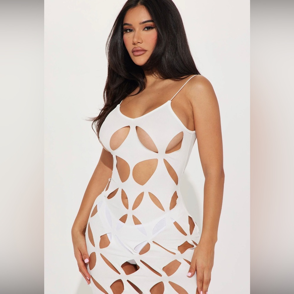 White bodycon hole dress - Picture 2 of 3